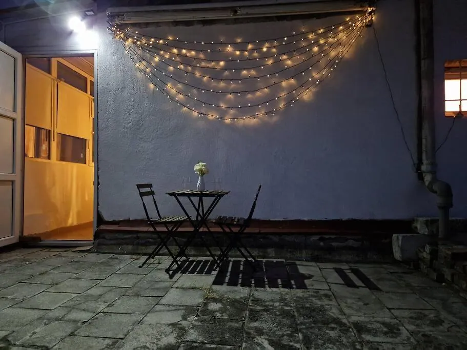 Charming Apartment With Private Terrace Bucharest Romania